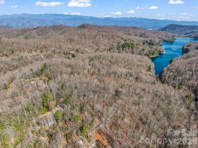 177 Tsisqua Circle, Brevard, NC 28712