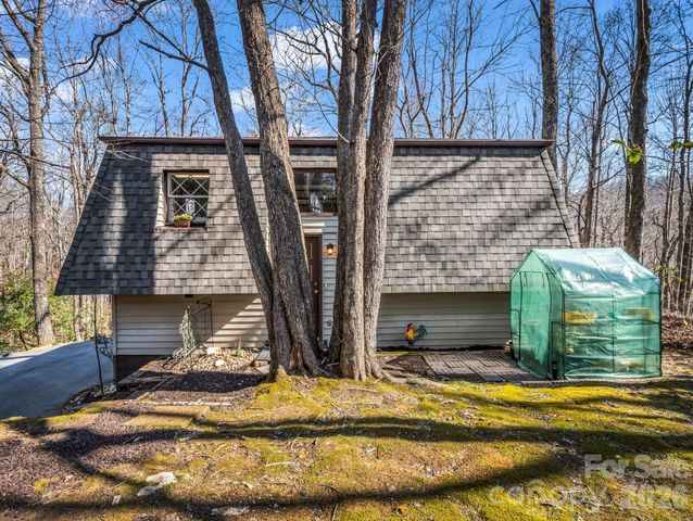 177 Tsisqua Circle, Brevard, NC 28712