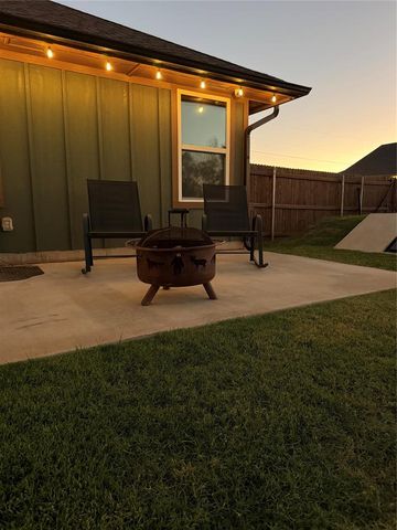 1934 Eli Avenue, Tuttle, OK 73089