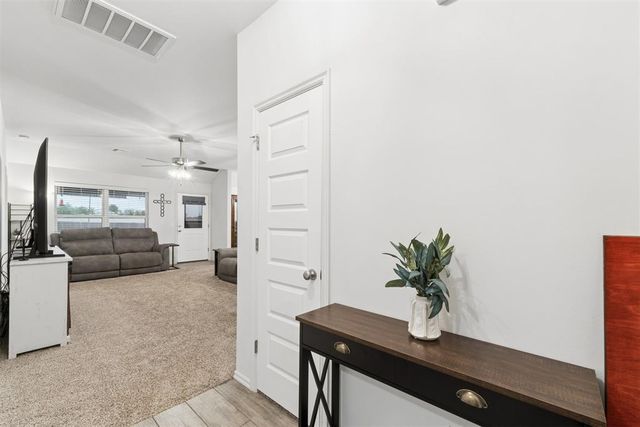 1934 Eli Avenue, Tuttle, OK 73089