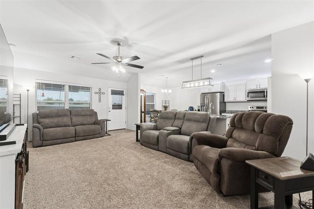 1934 Eli Avenue, Tuttle, OK 73089