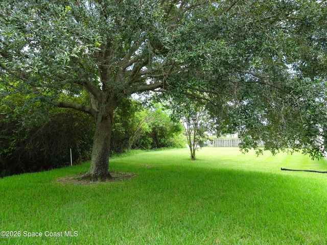 3930 Caparosa Circle, Melbourne, FL 32940