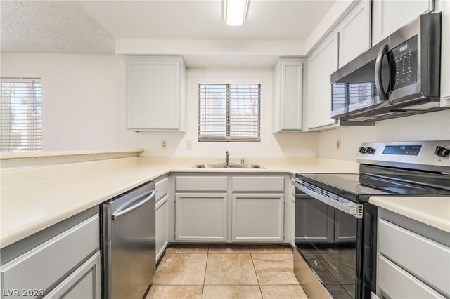 6863 Tamarus Street 101, Las Vegas, NV 89119