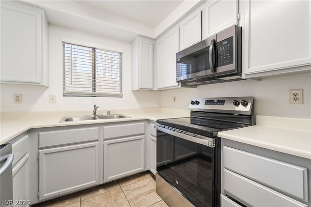 6863 Tamarus Street 101, Las Vegas, NV 89119