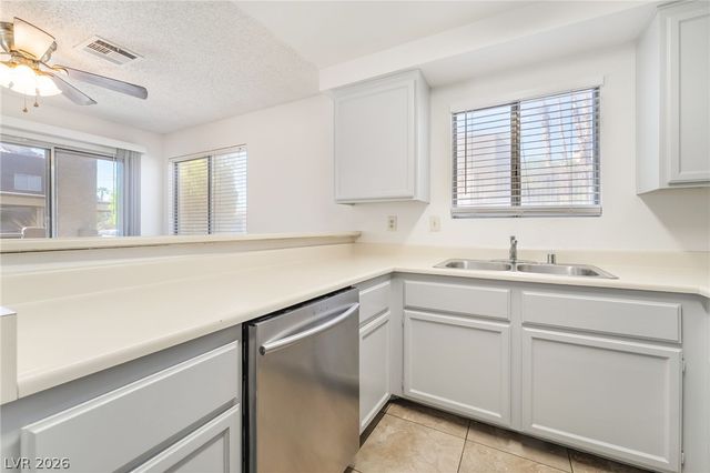 6863 Tamarus Street 101, Las Vegas, NV 89119