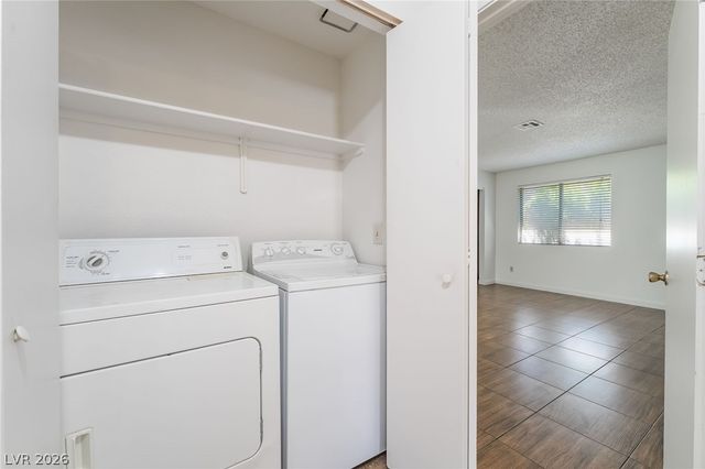 6863 Tamarus Street 101, Las Vegas, NV 89119