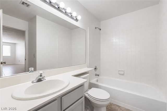 6863 Tamarus Street 101, Las Vegas, NV 89119
