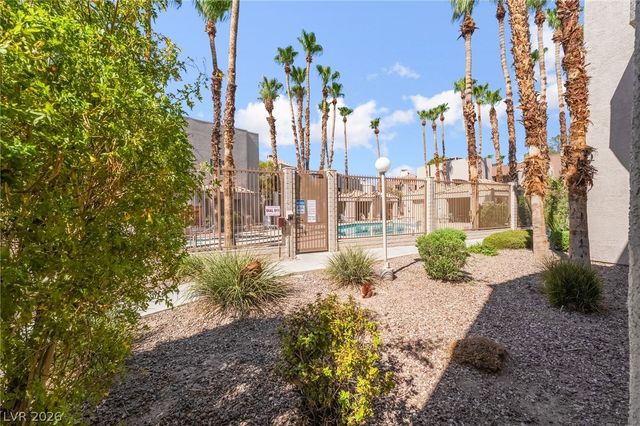6863 Tamarus Street 101, Las Vegas, NV 89119