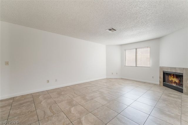 6863 Tamarus Street 101, Las Vegas, NV 89119