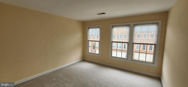 8021 KIDWELL TOWN CT, Vienna, VA 22182
