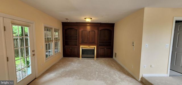 8021 KIDWELL TOWN CT, Vienna, VA 22182