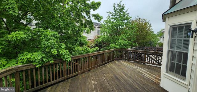 8021 KIDWELL TOWN CT, Vienna, VA 22182