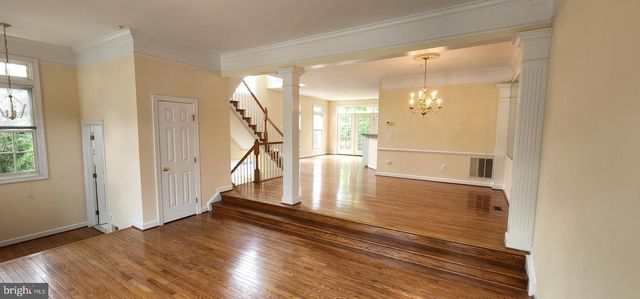 8021 KIDWELL TOWN CT, Vienna, VA 22182