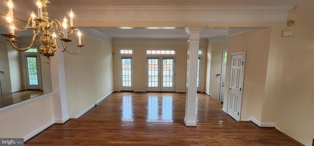 8021 KIDWELL TOWN CT, Vienna, VA 22182