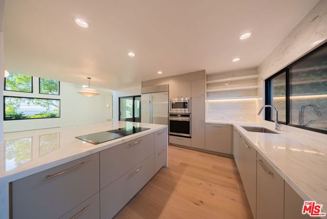 13302 Mulholland Drive, Beverly Hills, CA 90210