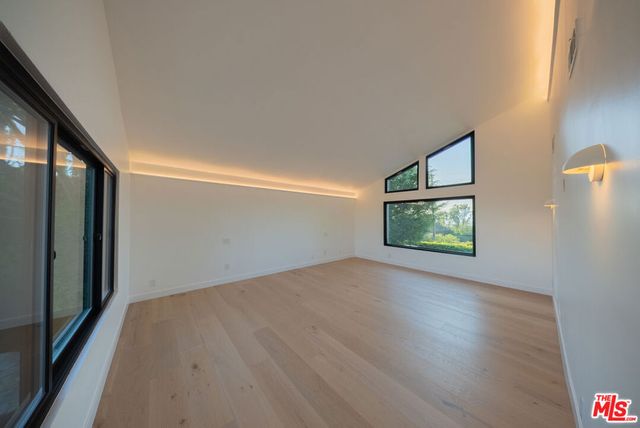 13302 Mulholland Drive, Beverly Hills, CA 90210