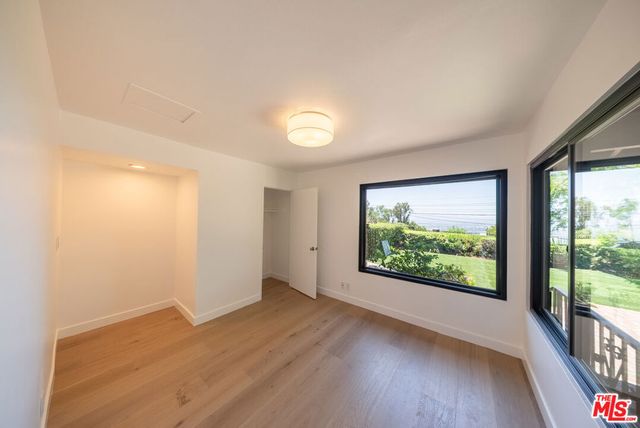 13302 Mulholland Drive, Beverly Hills, CA 90210