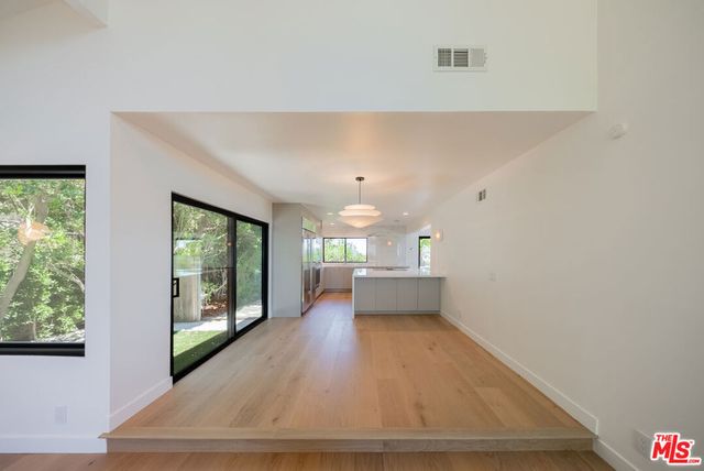 13302 Mulholland Drive, Beverly Hills, CA 90210