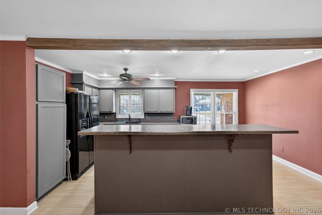 8109 E 31st Place, Tulsa, OK 74145