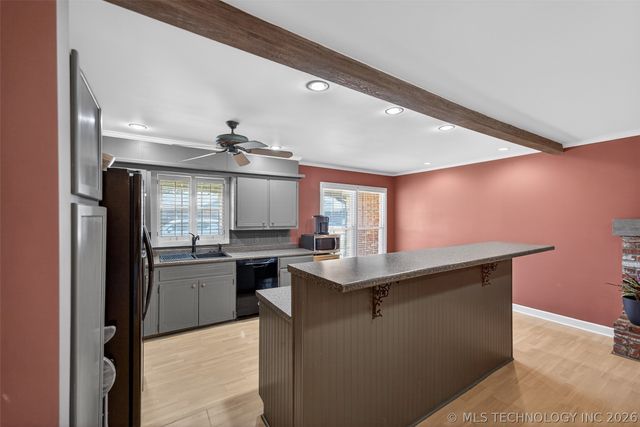 8109 E 31st Place, Tulsa, OK 74145