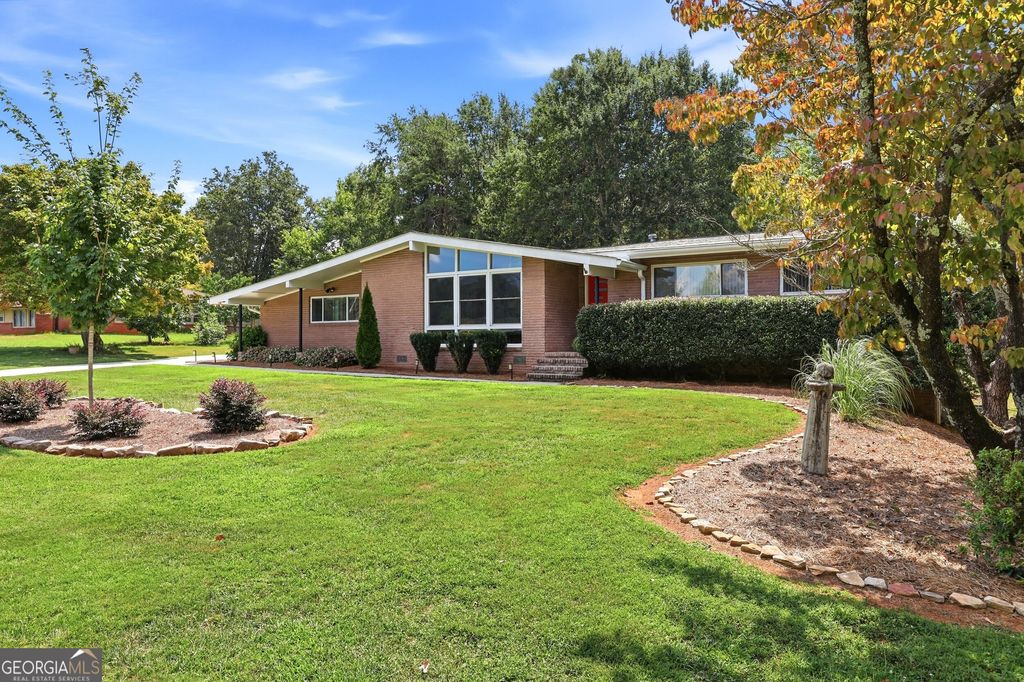 368 Highland Avenue, Cornelia, GA 30531 — photo 2