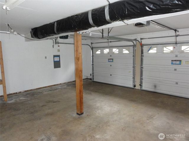 523 160th Street E, Tacoma, WA 98445