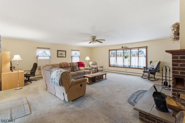 222 W 4Th St, Clifton City, NJ 07011