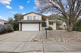 450 Nut Tree Rd, Vacaville, CA 95687
