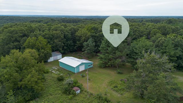 9079 E Division Street, Strafford, MO 65757