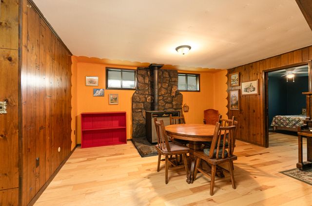 9079 E Division Street, Strafford, MO 65757