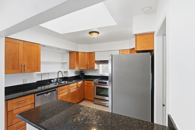 218 SE 3rd Terrace, Dania Beach, FL 33004