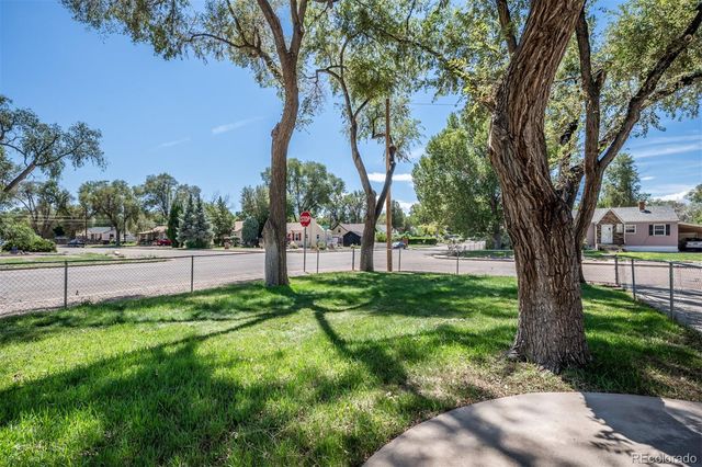 601 W Pitkin Avenue, Pueblo, CO 81004