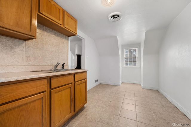 601 W Pitkin Avenue, Pueblo, CO 81004