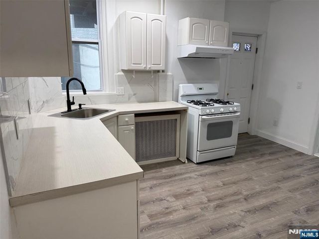 22 Prospect Street 1, Ridgewood, NJ 07450