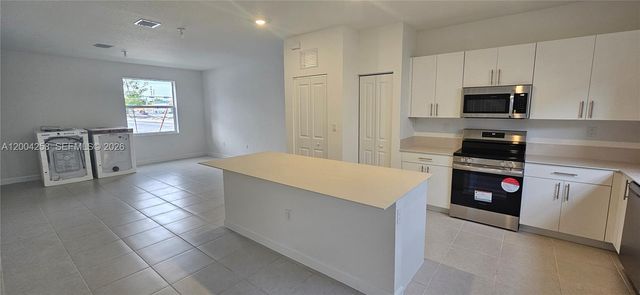 1181 SE 1st Street, Florida City, FL 33034