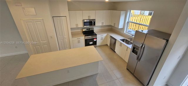 1181 SE 1st Street, Florida City, FL 33034