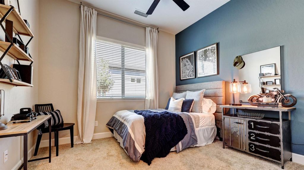 Image 23 of property listing at 1124 Sophie Drive W, Madera, CA 93636