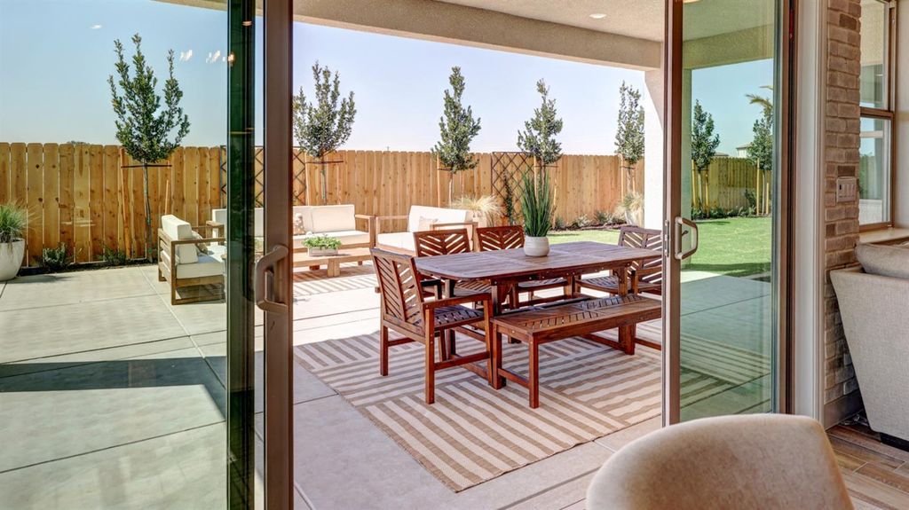 Image 26 of property listing at 1124 Sophie Drive W, Madera, CA 93636