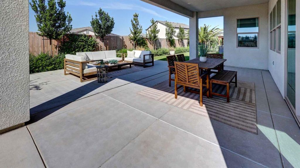 Image 27 of property listing at 1124 Sophie Drive W, Madera, CA 93636