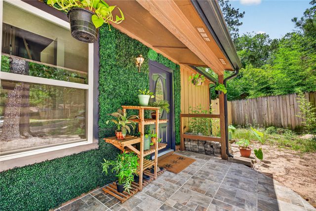 1610 N Red Cedar Circle, The Woodlands, TX 77380