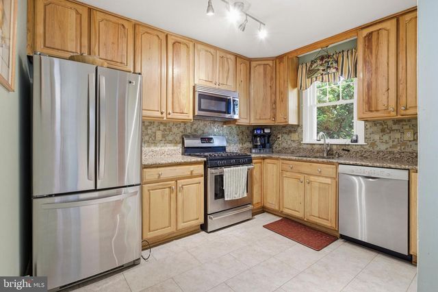 43 LOWNES LN, Springfield, PA 19064