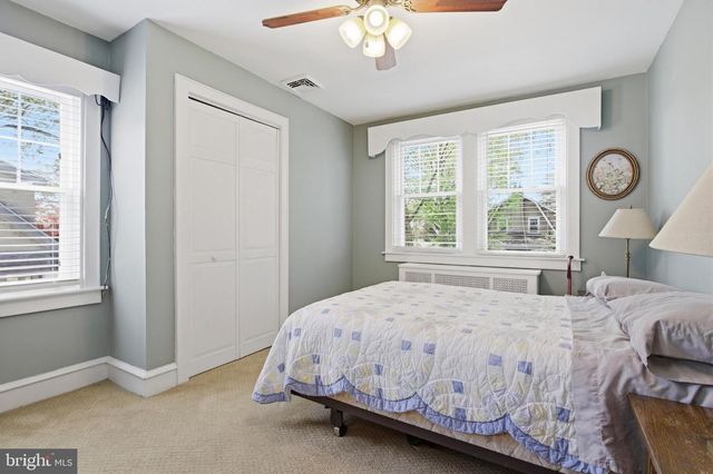 43 LOWNES LN, Springfield, PA 19064