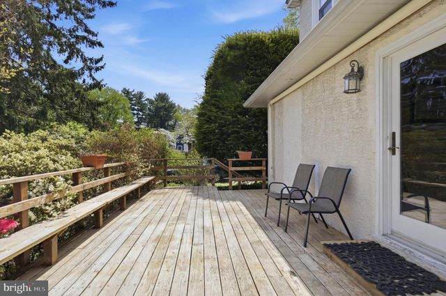 43 LOWNES LN, Springfield, PA 19064