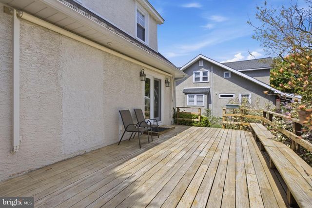 43 LOWNES LN, Springfield, PA 19064