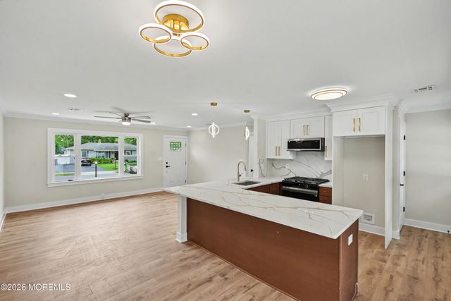 104 Mount Lane, Toms River, NJ 08753