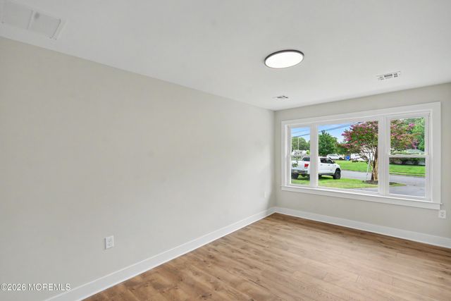 104 Mount Lane, Toms River, NJ 08753