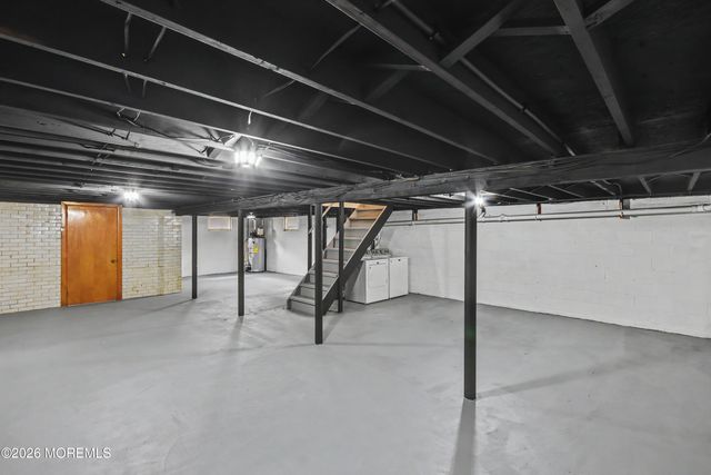 104 Mount Lane, Toms River, NJ 08753