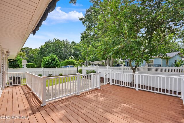 104 Mount Lane, Toms River, NJ 08753