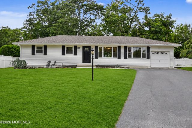 104 Mount Lane, Toms River, NJ 08753