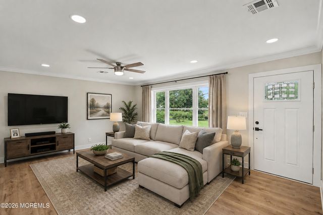 104 Mount Lane, Toms River, NJ 08753